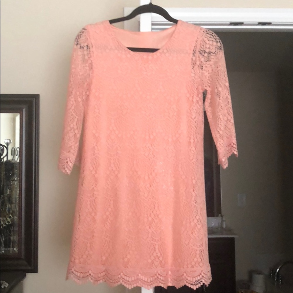 Log sleeve peach dress